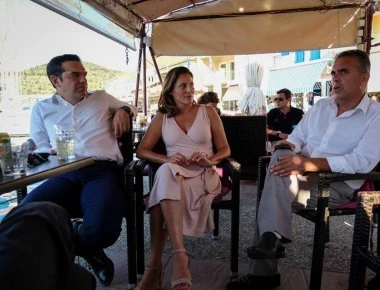 Η ανάρτηση του πρωθυπουργού στο Instagram με την Περιστέρα Μπαζιάνα - «Μαζί στην Ιθάκη, σε μια σημαντική ημέρα»